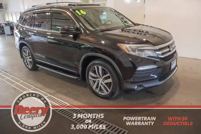 2016 Honda Pilot Touring AWD photo