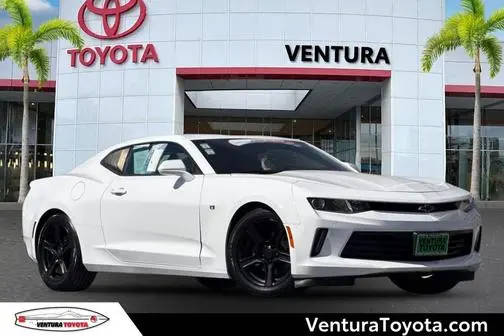 2017 Chevrolet Camaro 1LT RWD photo