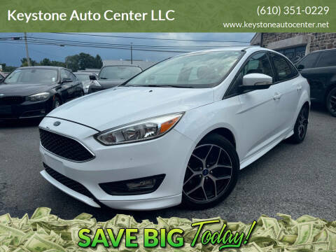 2016 Ford Focus SE FWD photo