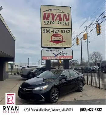 2017 Toyota Camry XSE FWD photo