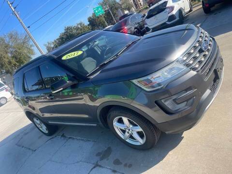 2017 Ford Explorer XLT 4WD photo