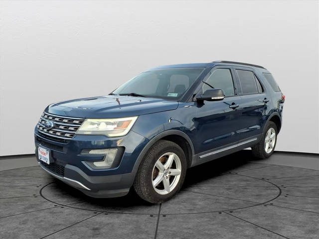 2017 Ford Explorer XLT 4WD photo
