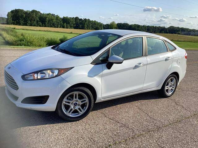 2016 Ford Fiesta SE FWD photo