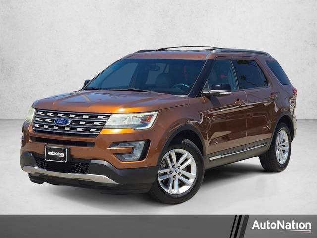 2017 Ford Explorer XLT FWD photo