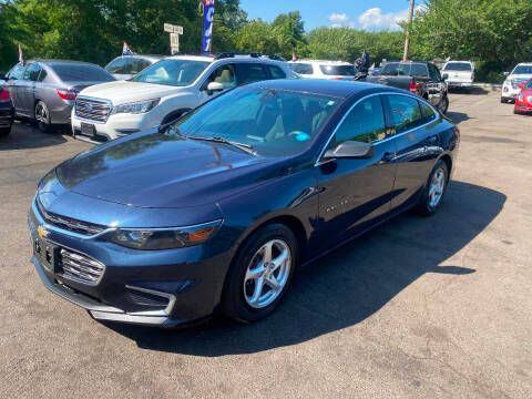 2017 Chevrolet Malibu LS FWD photo