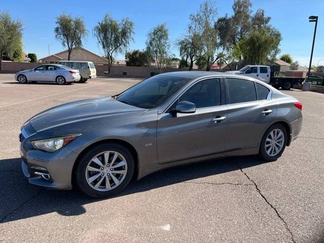 2016 Infiniti Q50 3.0t Premium RWD photo