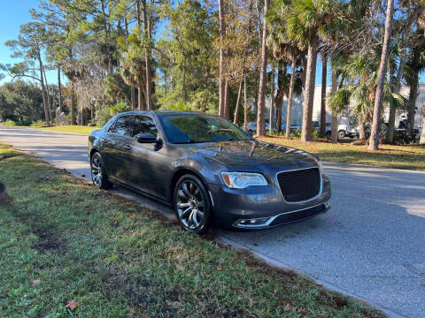 2015 Chrysler 300 Limited RWD photo