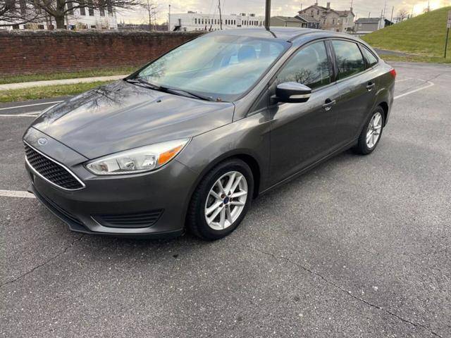 2015 Ford Focus SE FWD photo