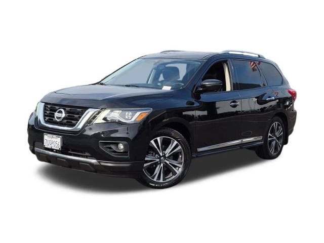 2017 Nissan Pathfinder Platinum FWD photo