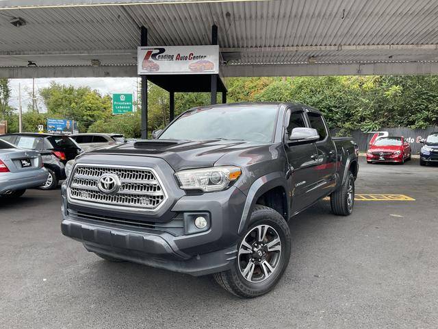 2017 Toyota Tacoma TRD Sport 4WD photo