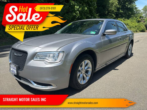 2016 Chrysler 300 Limited RWD photo