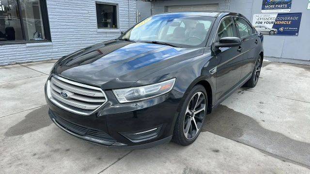 2015 Ford Taurus SEL FWD photo
