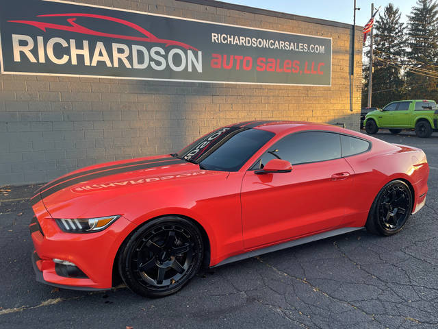 2015 Ford Mustang EcoBoost Premium RWD photo