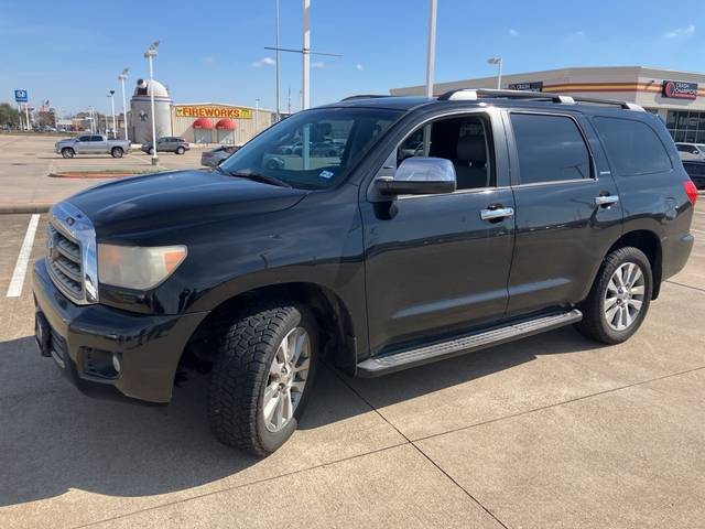 2016 Toyota Sequoia Limited RWD photo