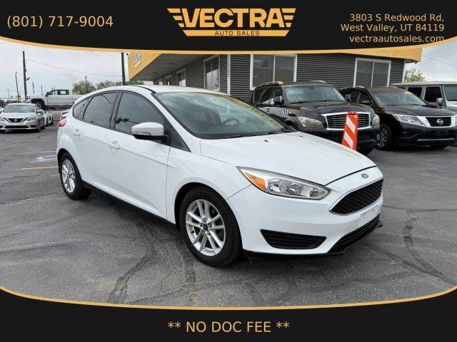 2015 Ford Focus SE FWD photo