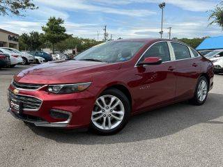 2017 Chevrolet Malibu LT FWD photo