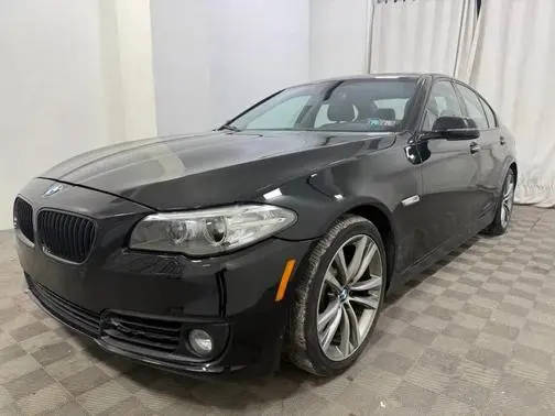 2016 BMW 5 Series 528i RWD photo
