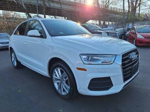 2017 Audi Q3 Premium AWD photo