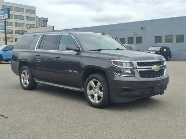 2015 Chevrolet Suburban LT 4WD photo