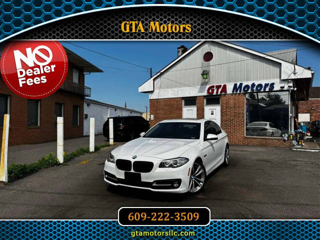 2016 BMW 5 Series 528i RWD photo