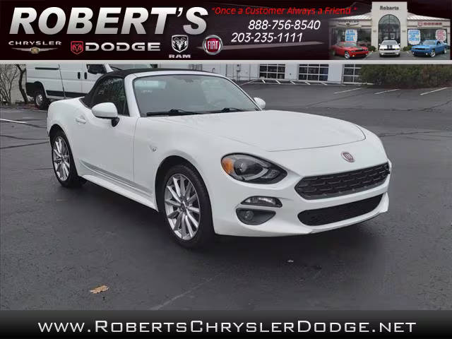 2017 FIAT 124 Spider Lusso RWD photo