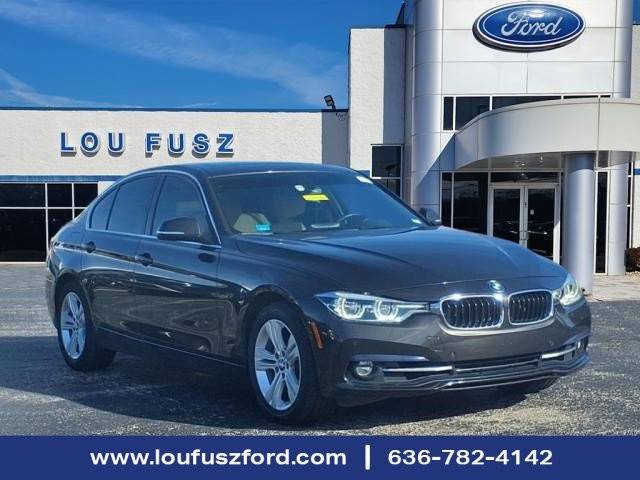 2017 BMW 3 Series 330i RWD photo