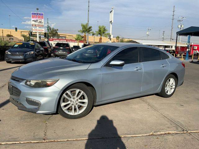2017 Chevrolet Malibu LT FWD photo