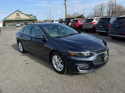2017 Chevrolet Malibu LT FWD photo