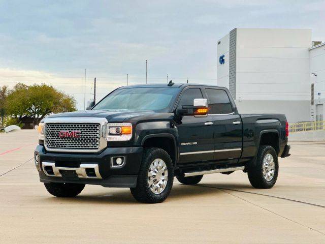 2016 GMC Sierra 2500HD Denali 4WD photo