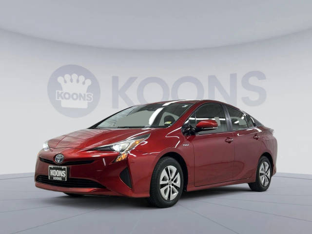 2017 Toyota Prius Three FWD photo