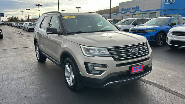 2017 Ford Explorer XLT 4WD photo