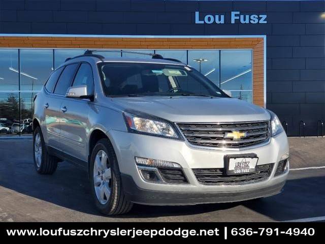 2017 Chevrolet Traverse LT FWD photo