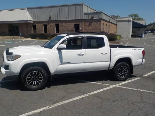 2017 Toyota Tacoma TRD Sport RWD photo