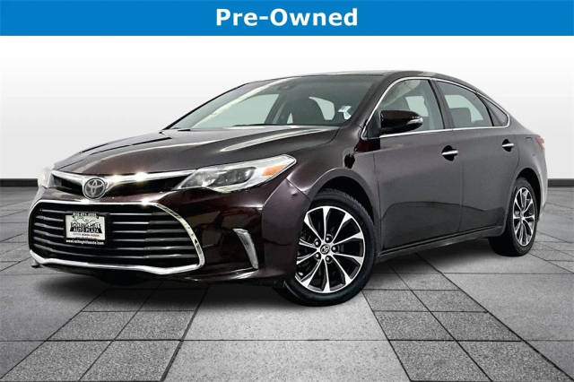 2017 Toyota Avalon XLE FWD photo