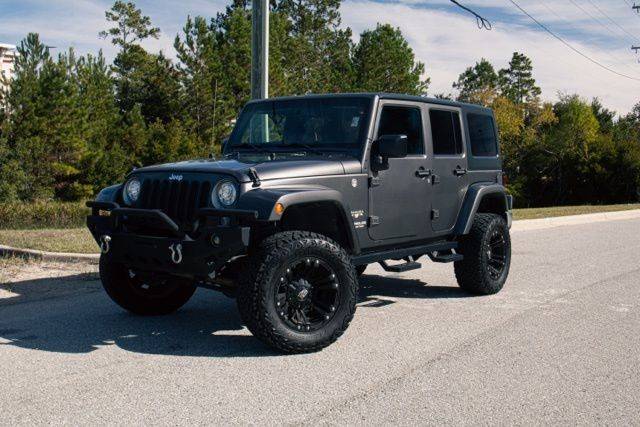 2017 Jeep Wrangler Unlimited Sahara 4WD photo