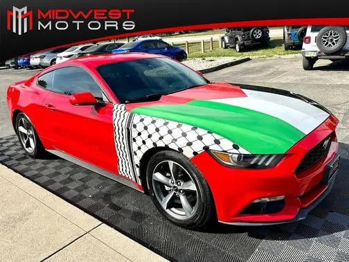 2016 Ford Mustang V6 RWD photo