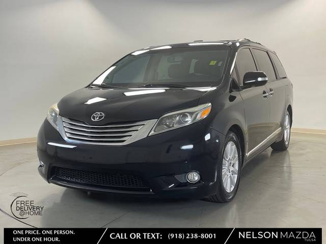 2017 Toyota Sienna Limited FWD photo