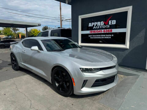 2017 Chevrolet Camaro 1LT RWD photo