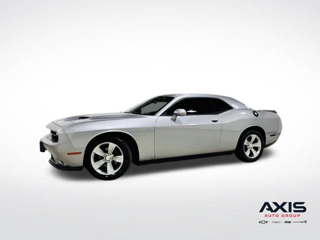 2016 Dodge Challenger SXT RWD photo