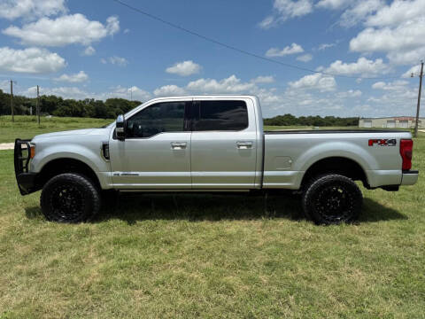 2017 Ford F-250 Super Duty Platinum 4WD photo