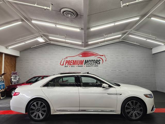 2017 Lincoln Continental Reserve AWD photo