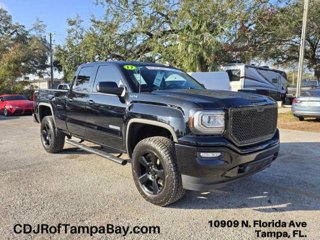 2017 GMC Sierra 1500 SLE 4WD photo