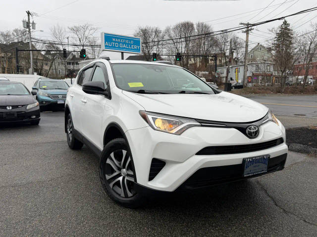 2017 Toyota RAV4 LE AWD photo