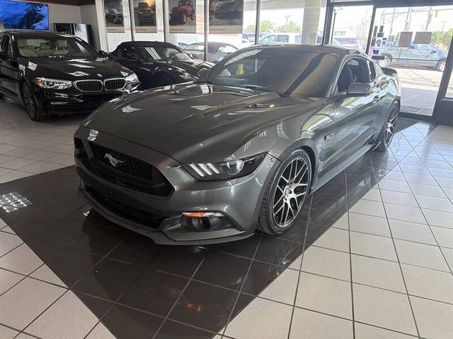 2017 Ford Mustang GT RWD photo
