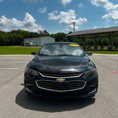 2017 Chevrolet Malibu LT FWD photo