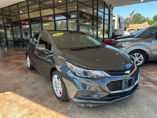 2017 Chevrolet Cruze LT FWD photo