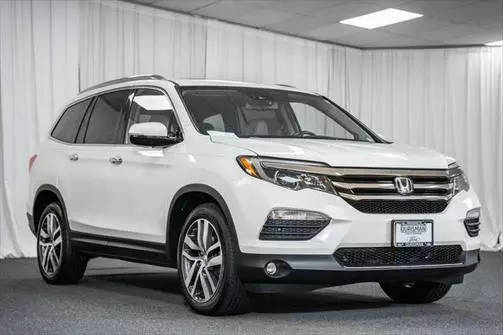 2016 Honda Pilot Elite AWD photo