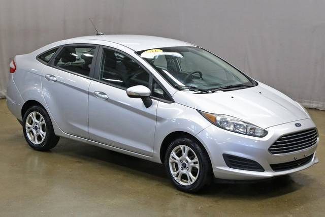 2016 Ford Fiesta SE FWD photo