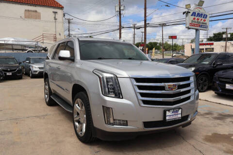 2017 Cadillac Escalade Luxury RWD photo