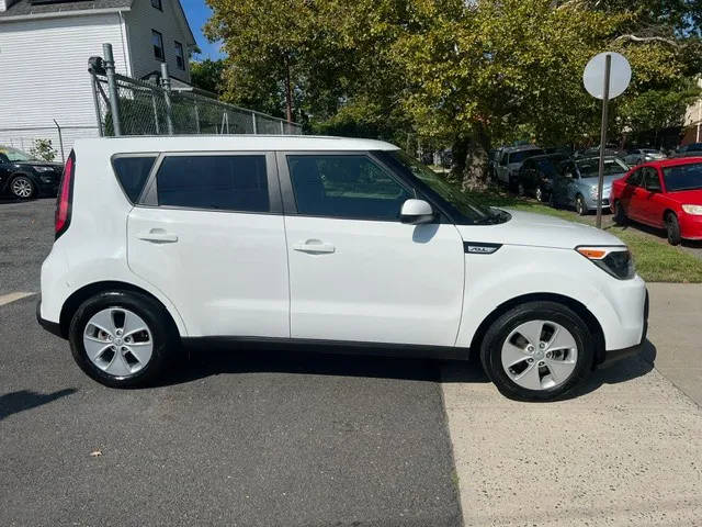 2016 Kia Soul Base FWD photo